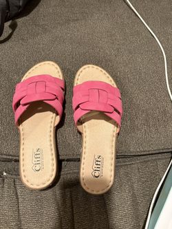 Pink Sandals. Cliffs