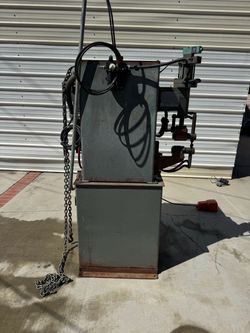 Spot welder