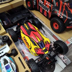 RC Buggy Brand New ARRMA Typhon 4x4 Brushed Electric Ready To Run 