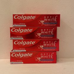 Colgate Optic White Stain Fighter with Baking Soda (Clean Mint Paste) Bundle Set