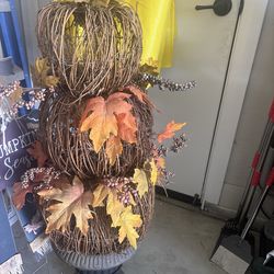 stacked pumpkin fall porch décor