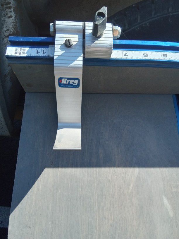 Believe It's Jig For  Table Saw