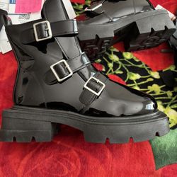 Black Boots