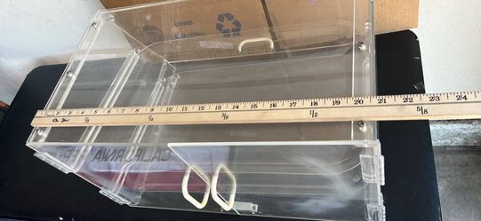 Winco 2-Tier Pastry Display Case, Acrylic