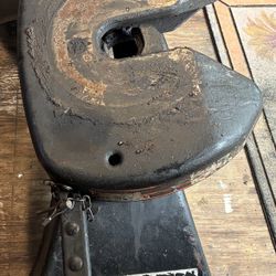 5th Wheel Hitch -Reese 18K