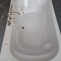Pearl Acrylic Whirlpool Tub With Jets