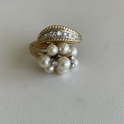 14k Pearls & Diamonds Ring