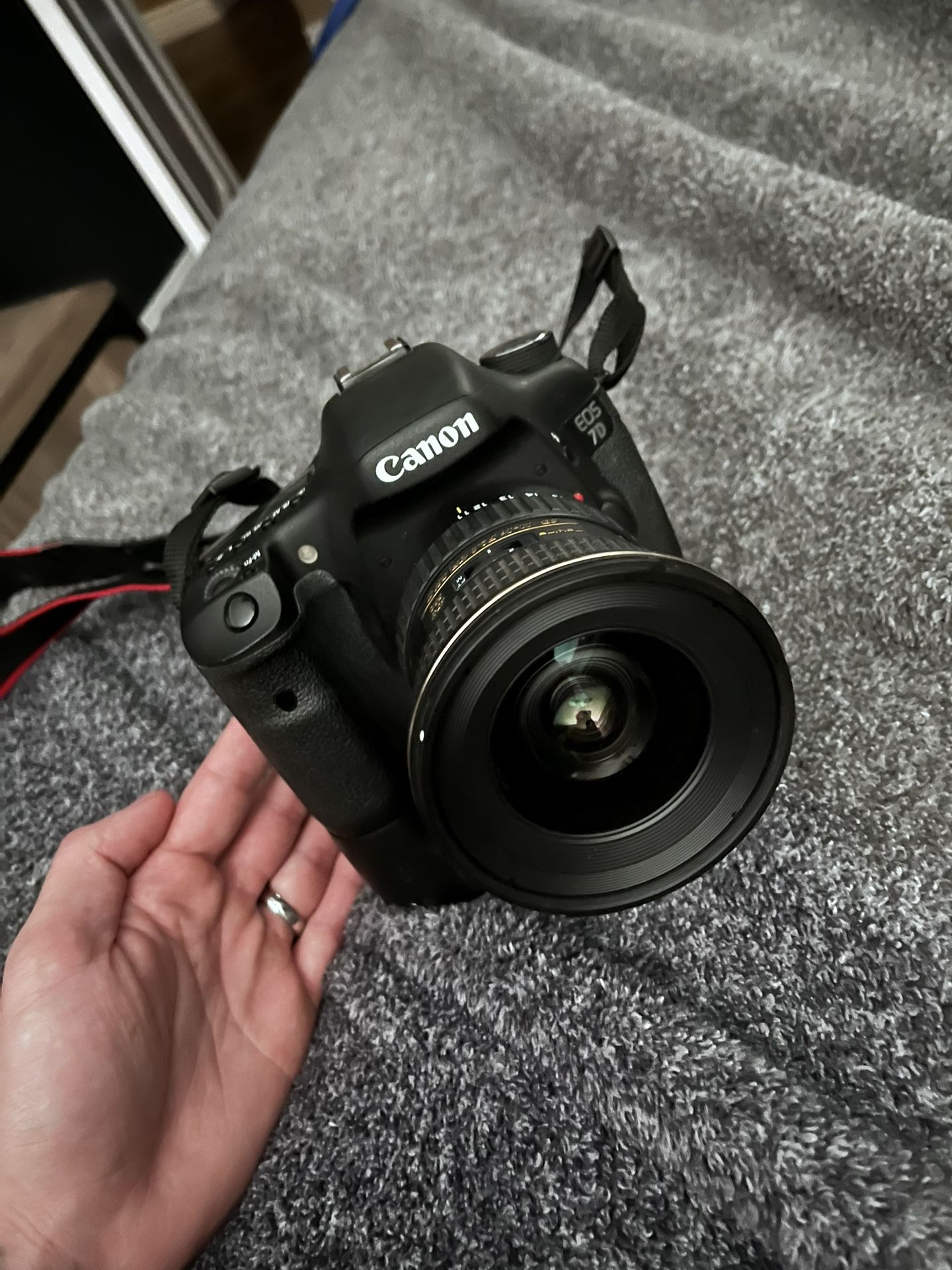 Canon EOS 7D DSLR Camera
