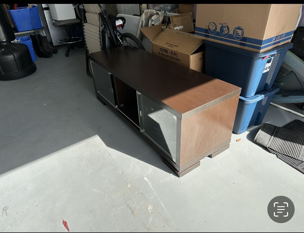 Tv stand