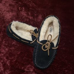 Uggs Slipper Brand New