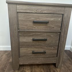 Ashley Furniture Zelen Nightstand Drawer Wood Storage 