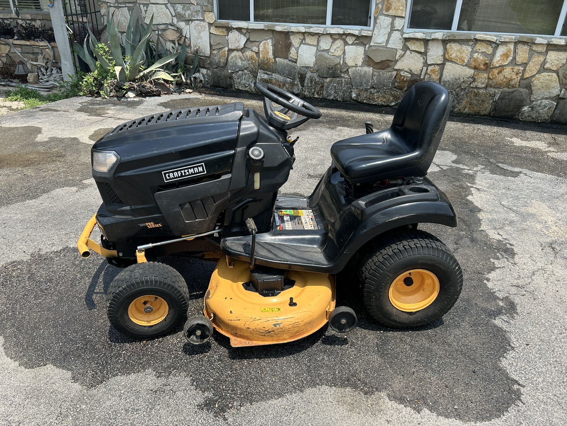 Craftsman 42” Riding mower