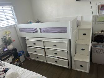Kids loft bed