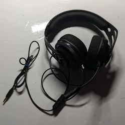 Corsair HS70 Bluetooth Wired Gaming Headset - Bluetooth & Wired - PC, PS, Xbox,, Switch, Like New