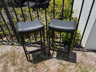 Set of 2 Black Bar Stools