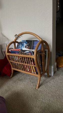 Book/magazine holder