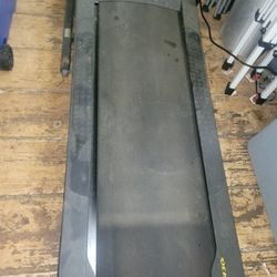 Gold's gym treadmill