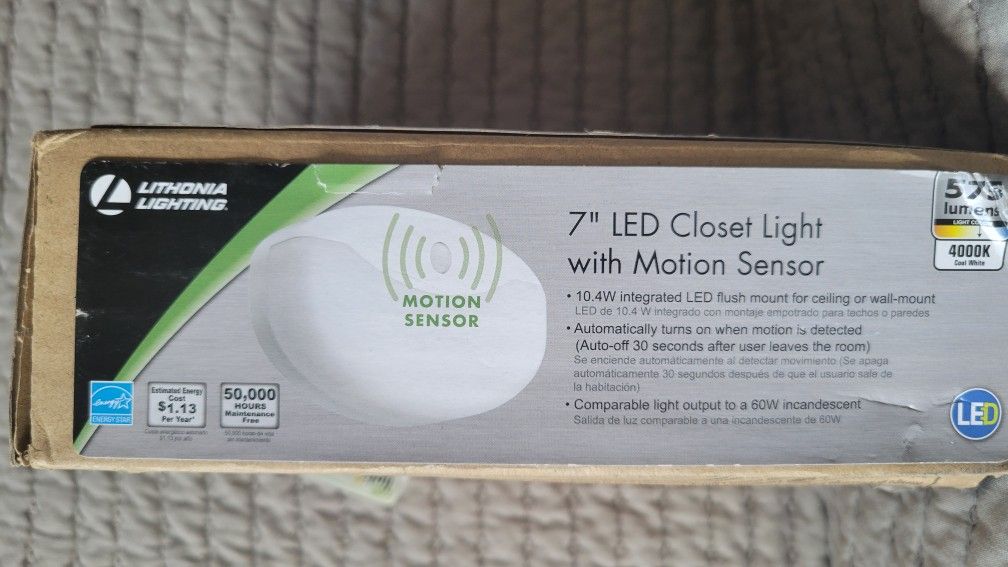 7 Inch Closet Motion Sensor Light Battery Powered