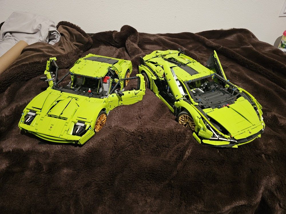 Fake Lego Technic Lamborgini Sian