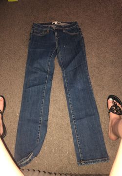 Used women’s forever 21 jeans size 27