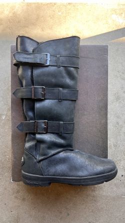 BEARPAW Bison Black Tall Buckle Boots Women’s Size 9