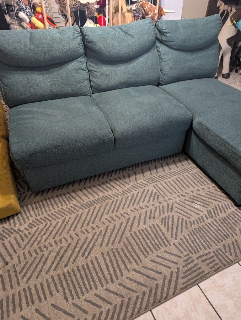 Couch / Sofa / Bed Lounge