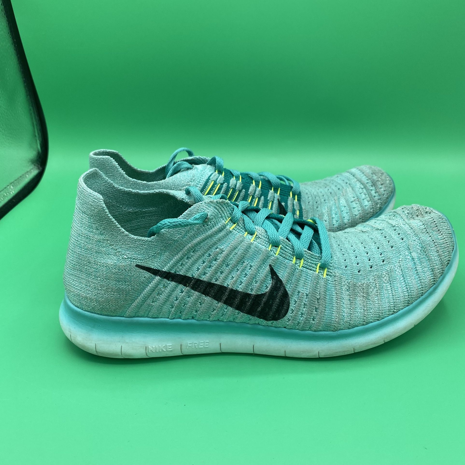Nike Free Rn Flyknit Hyer Turquoise Athletic Running Shoes Womens 9.5 831070-307