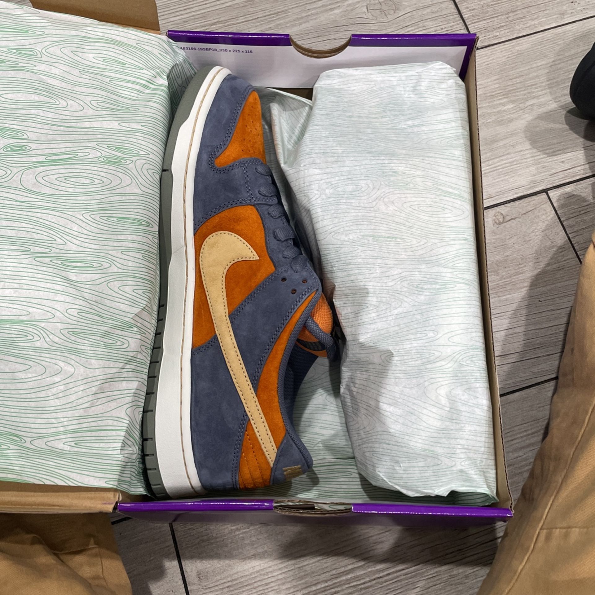 Nike Sb Dunk Low Light Carbon Monarch