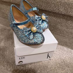 Brand new princess shoe