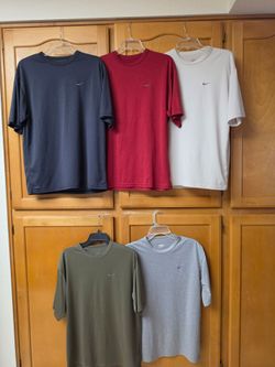 Lot of 5 Nike Dri-FIT Men's Shirts - Like New - Size M