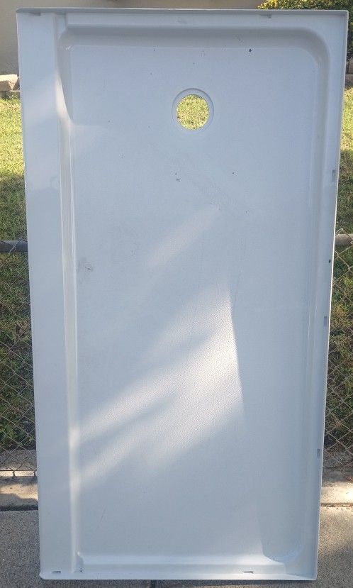 32 " X  60" Acrylic Shower Pan L/H Skirt 