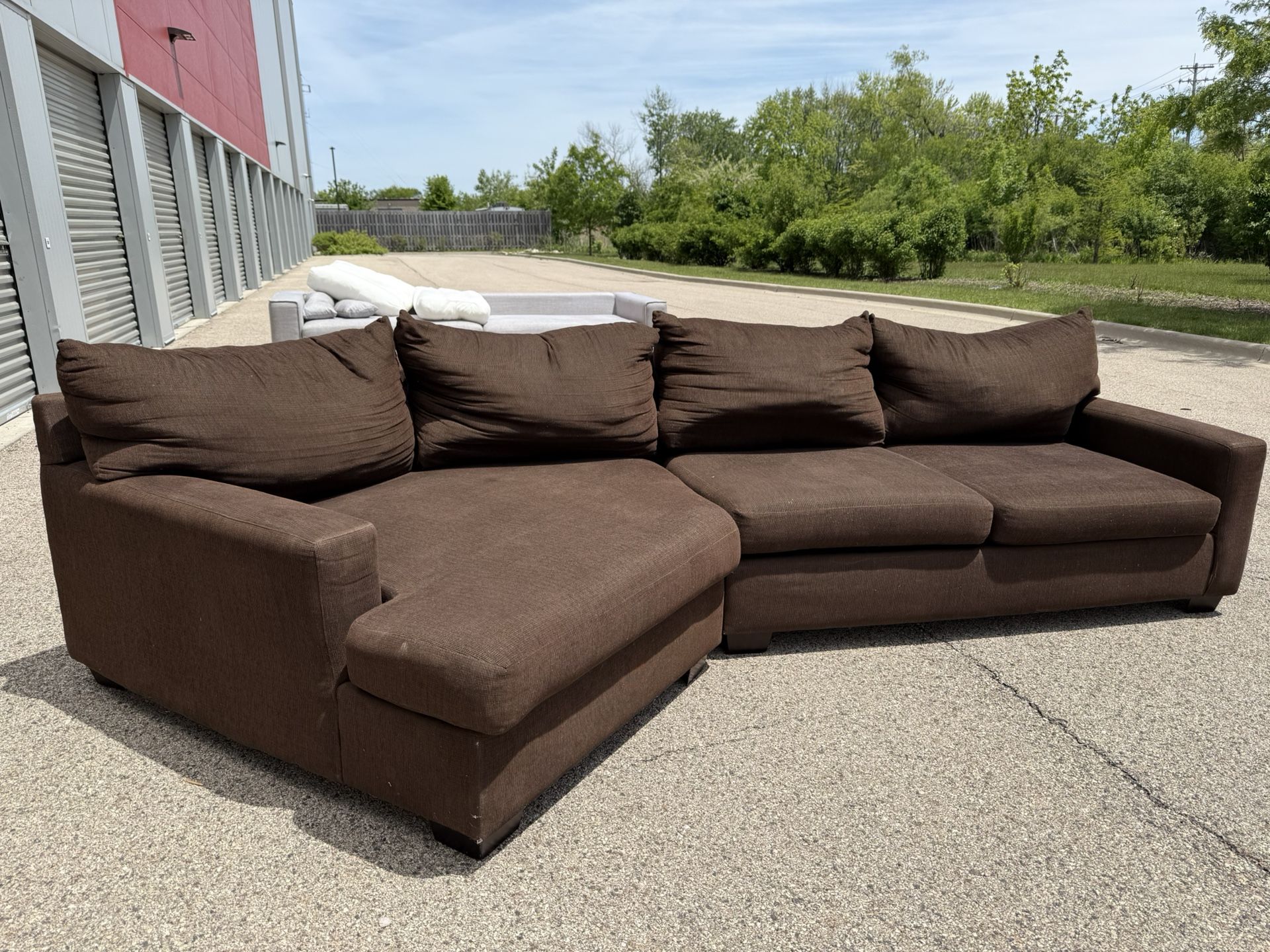 American Two-Piece Sectional Sofa Couch! ***Free CurbSide Delivery***