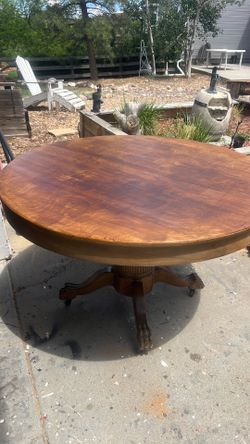 Antique Round oak table