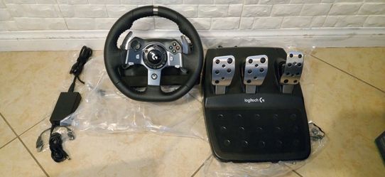 Logitech G920 Driving Force Racing Wheel