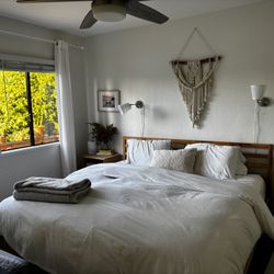 King Sized Bedroom Set, Two Nightstands, Haugsvar Mattress