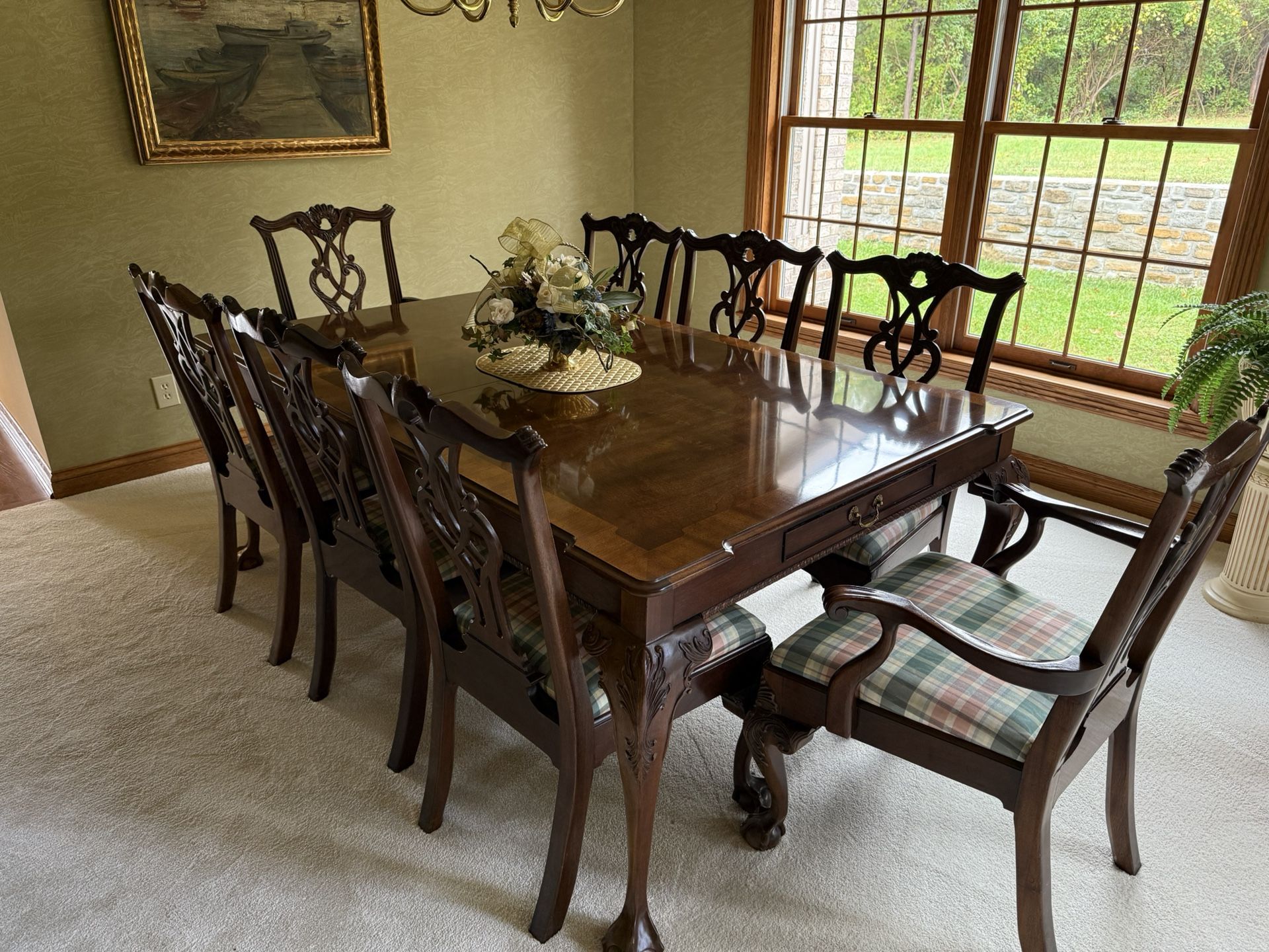 HENREDON Rittenhouse Square Dining Table with Leaves and 8 Chairs