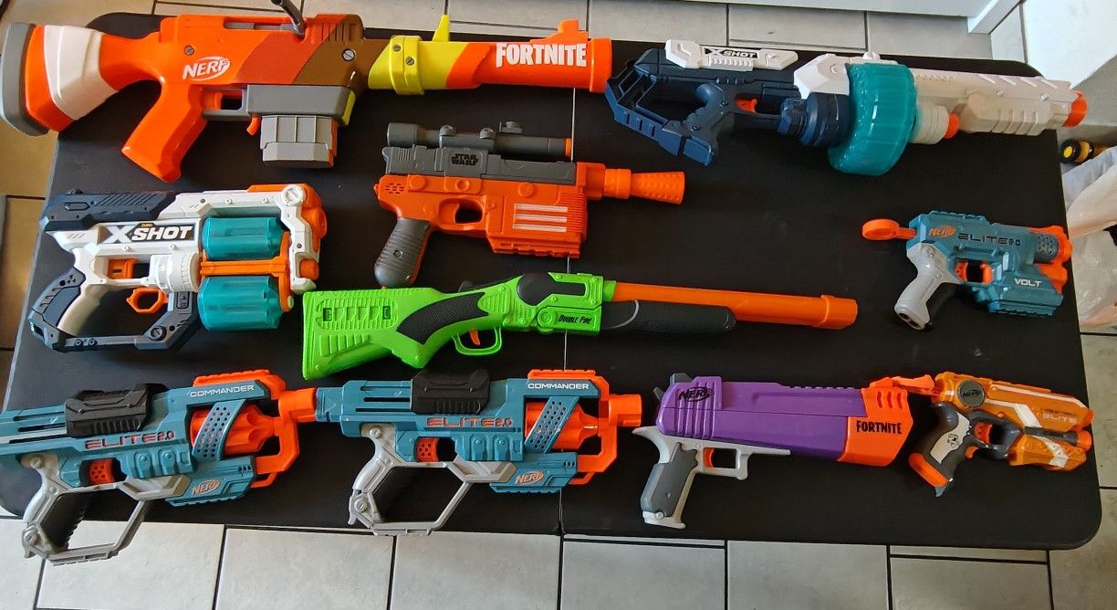 Nerf guns assorted