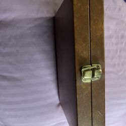 Travel size backgammon game