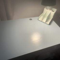 Makeup/nail Table Desk
