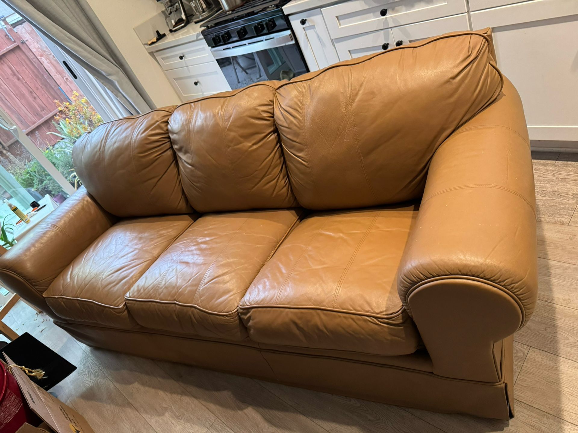 Leather Couch 🛋️ Used 