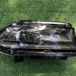 Dodge Charger Right Passenger Side Headlight Luz Derecha Pasajera 2018 2019 2020 2021