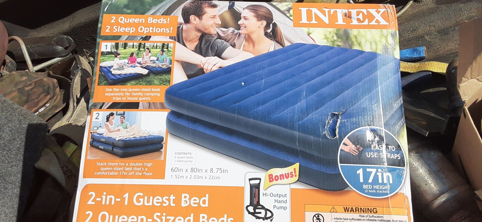 Queen dual air mattress with hand pump