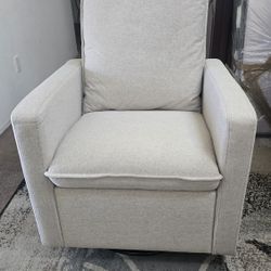 Babyletto
Cali Pillowback Swivel Glider