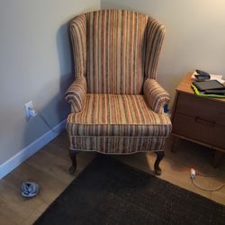 Ethan Allen Queen Anne Wingback Chair

