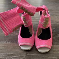 Fendi Pink Knit Open Toe Sandals 38.5