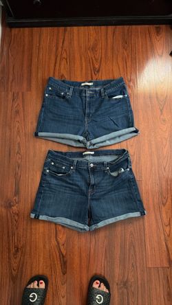 Levi’s Denim Jean Shorts size 32