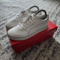 Puma Carina 2.0 Sneakers, Women’s Size 9, GUC - White