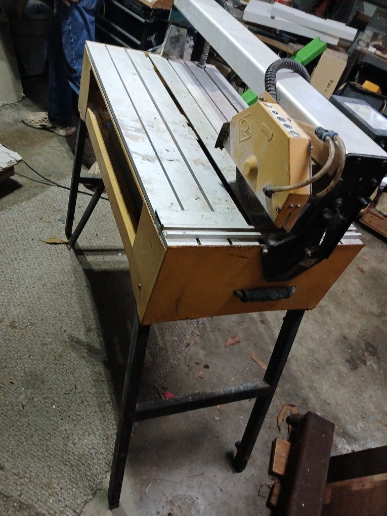 Tile Saw