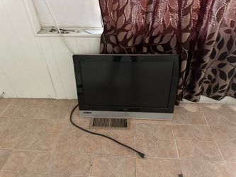 Vizio Flat Screen LCD TV