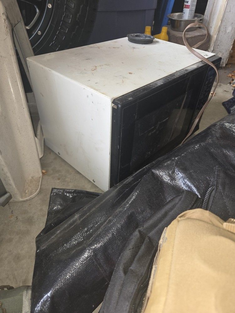 Working Microwave 35$